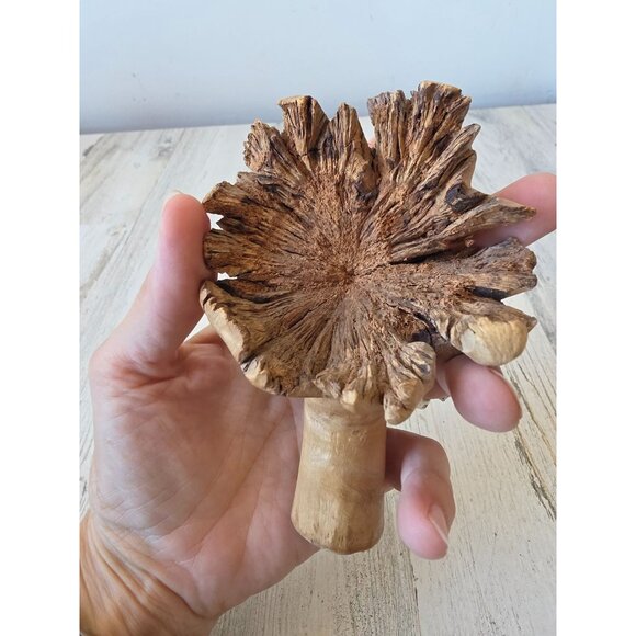 Vintage natural wood carving and anthromorphic African statue figuring decor - Picture 6 of 8